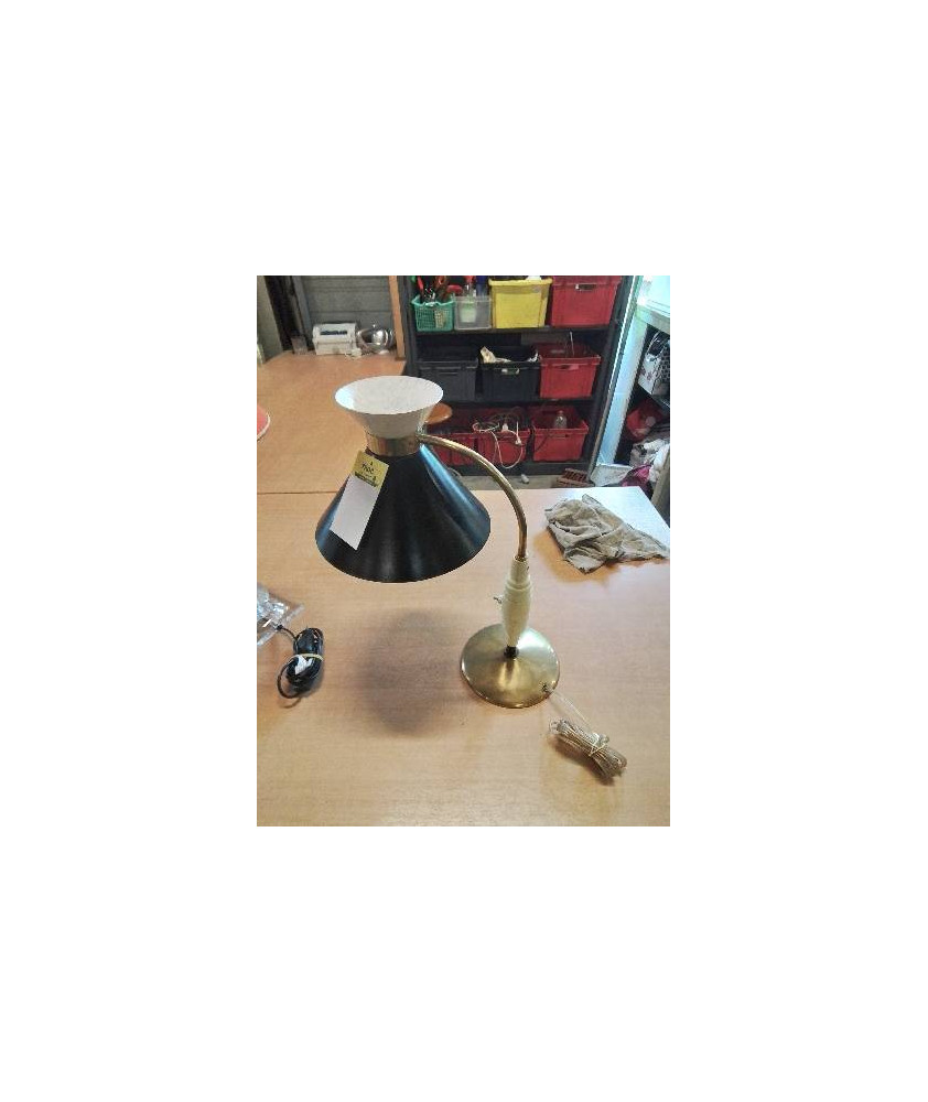 LAMPE DIABOLO LAITON MÉTAL NOIR ET RESINE ANNÉES 50