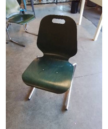 CHAISE D’ACCEUIL A POIGNÉE PIÈTEMENT MÉTAL CHROMÉ ASSISE BOIS VERT SOUVIGNET