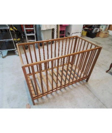 LIT POUR BÉBÉ EN BOIS 