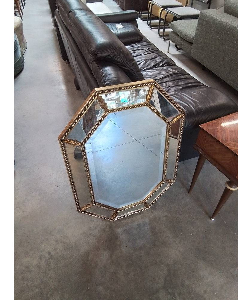 MIROIR OCTOGONAL DORÉ A PARECLOSES 