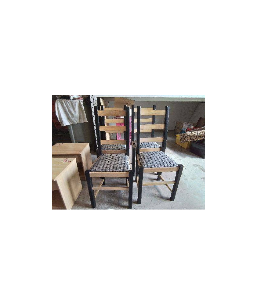 CHAISE NOIR ET BEIGE AVEC MOTIF 
