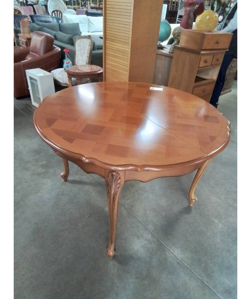 TABLE RONDE BOIS CLAIR CHANTOURNÉ STYLE RÉGENCE 115X74,5CM 2RAL45CM