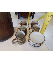 LOT DE 5 PETITES TASSES EN GRÈS 
