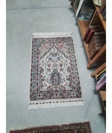 TAPIS LA8NE ET SOIE ECRU BLEU ROSE 105X62CM