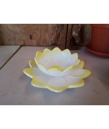 TASSE DECORATIVE EN FORME DE FLEUR