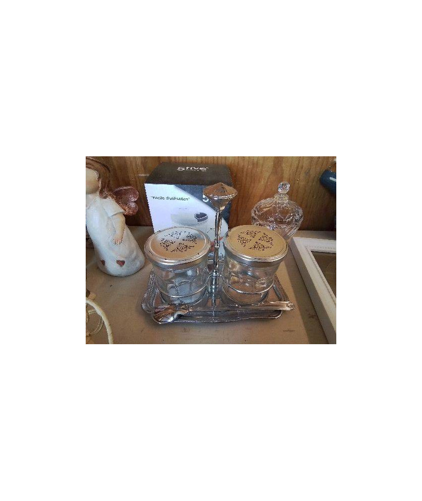 SERVITEUR DE TABLE 