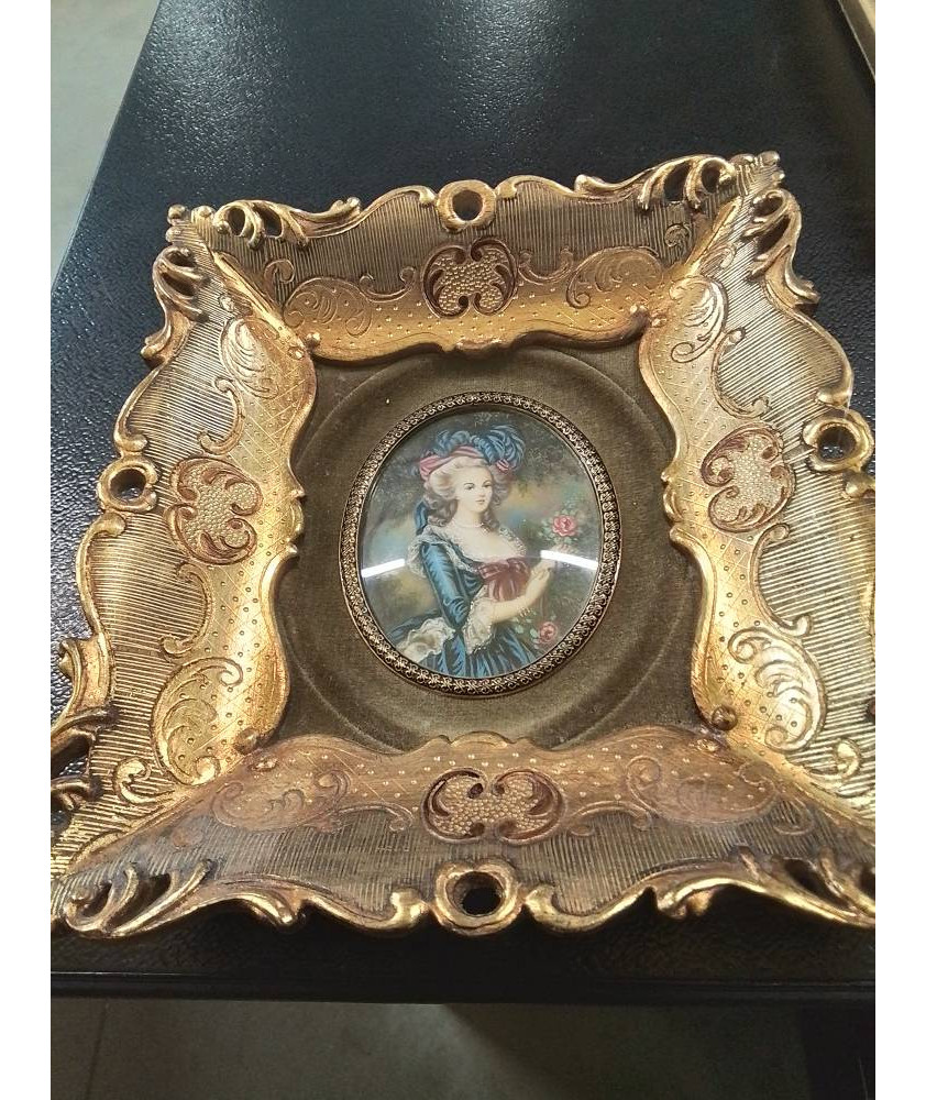 PORTRAIT MÉDAILLON MARIE ANTOINETTE ENCADREMENT BOIS DORÉ STYLE LOUIS XV 
