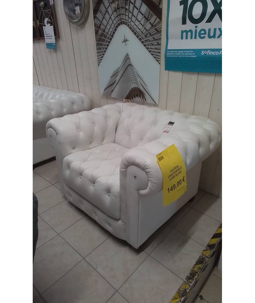 FAUTEUIL CHESTERFIELD CUIRE BLANC 