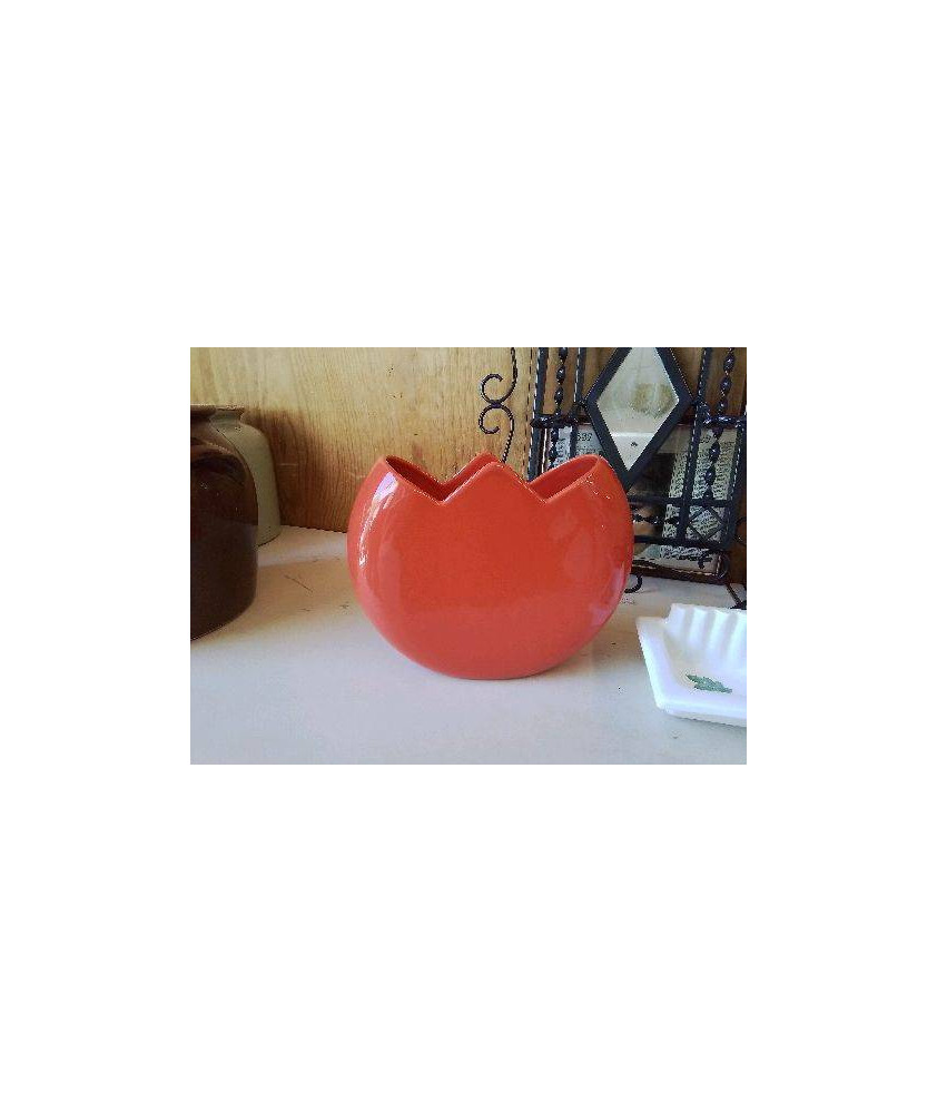 VASE EN FORME DE FLEUR