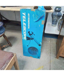 TÉLESCOPE ASTRONOMICAL