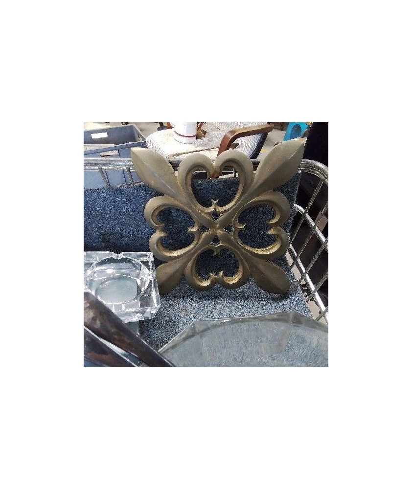 DESSOUS DE PLAT 