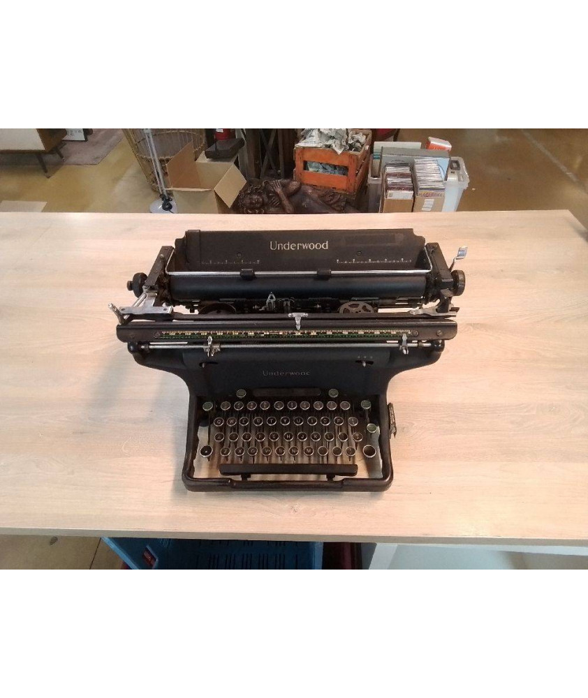 MACHINE A ECRIRE