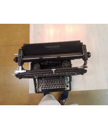 MACHINE A ECRIRE