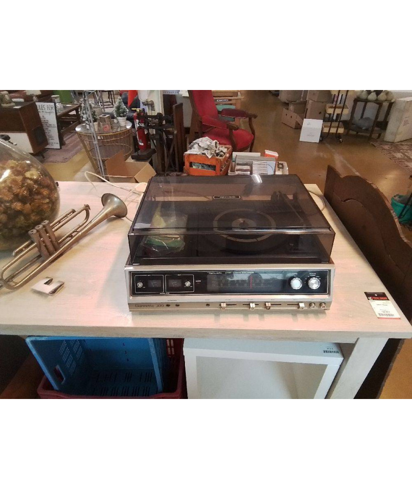 TOURNE DISQUE 