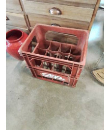 CASIER A BOUTEILLES RÉSINE ROUGE CFP