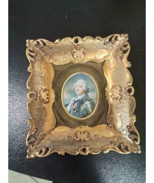 PORTRAIT MÉDAILLON LOUIS XV ENCADREMENT BOIS DORÉ STYLE LOUIS XV 