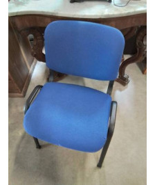 CHAISE D’ACCEUIL PIÈTEMENT MÉTAL NOIR ASSISE ET DOSSIER TISSU BLEU 