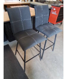PAIRE DE TABOURETS DE BAR PIÈTEMENT MÉTAL GRIS ASSISE TISSU GRIS