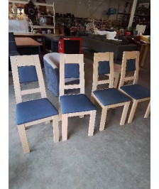 4 CHAISES PIÈTEMENT BOIS CLAIR ASSISE ET DOSSIER CAPITONNÉ TISSU GRIS