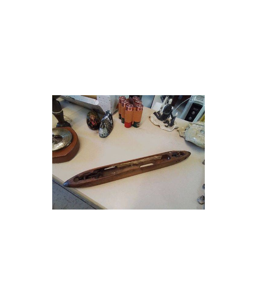 NAVETTE DE METIER A TISSER 