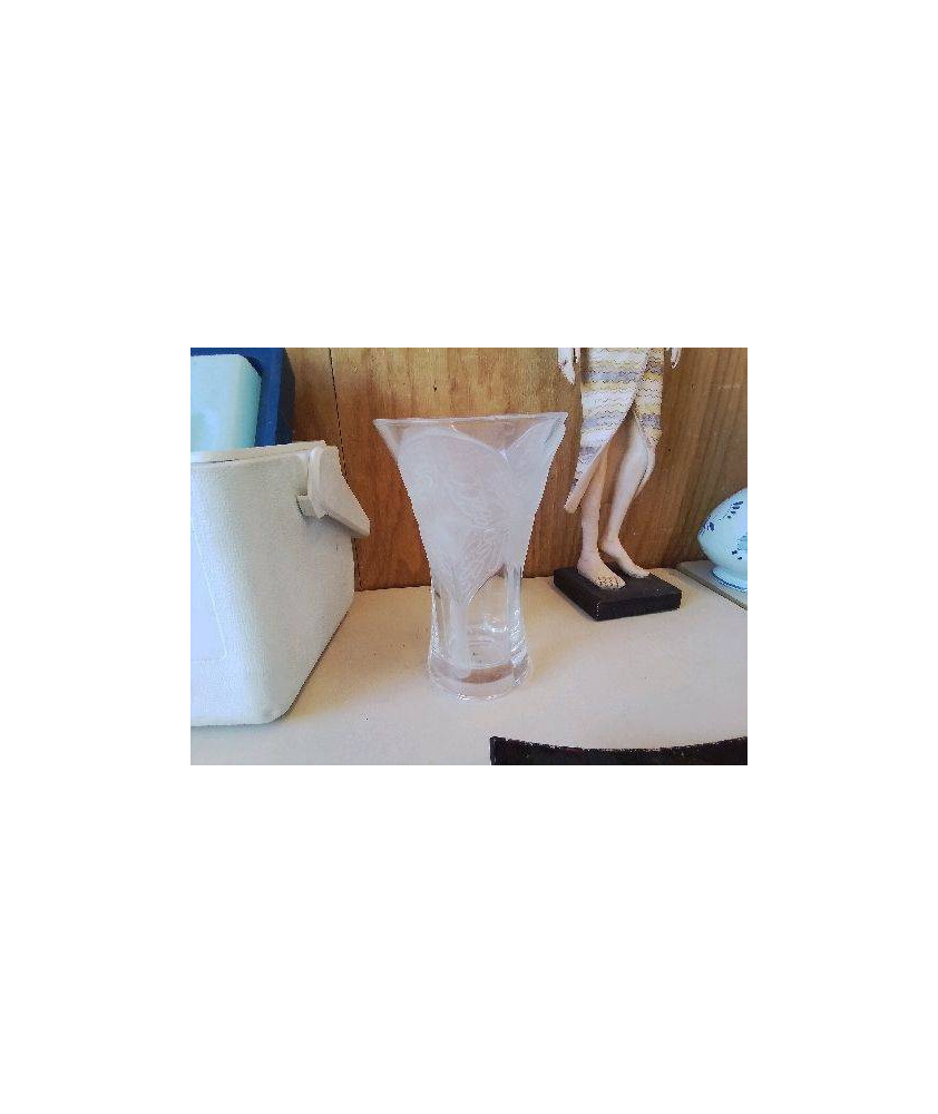 VASE EN VERRE