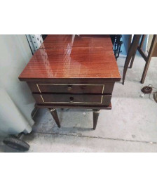 TABLE DE CHEVET 