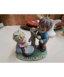 FIGURINE EN BIS CUIT 