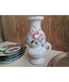 LAMPE A HUILE EN PORCELAINE