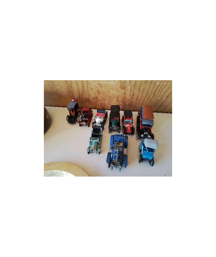 PETITE VOITURE 