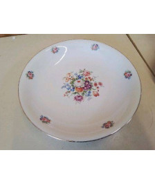 PLAT EN PORCELAINE 