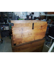 MALLE EN BOIS 
