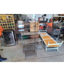 ETAGERE EN FER PLIANTE 