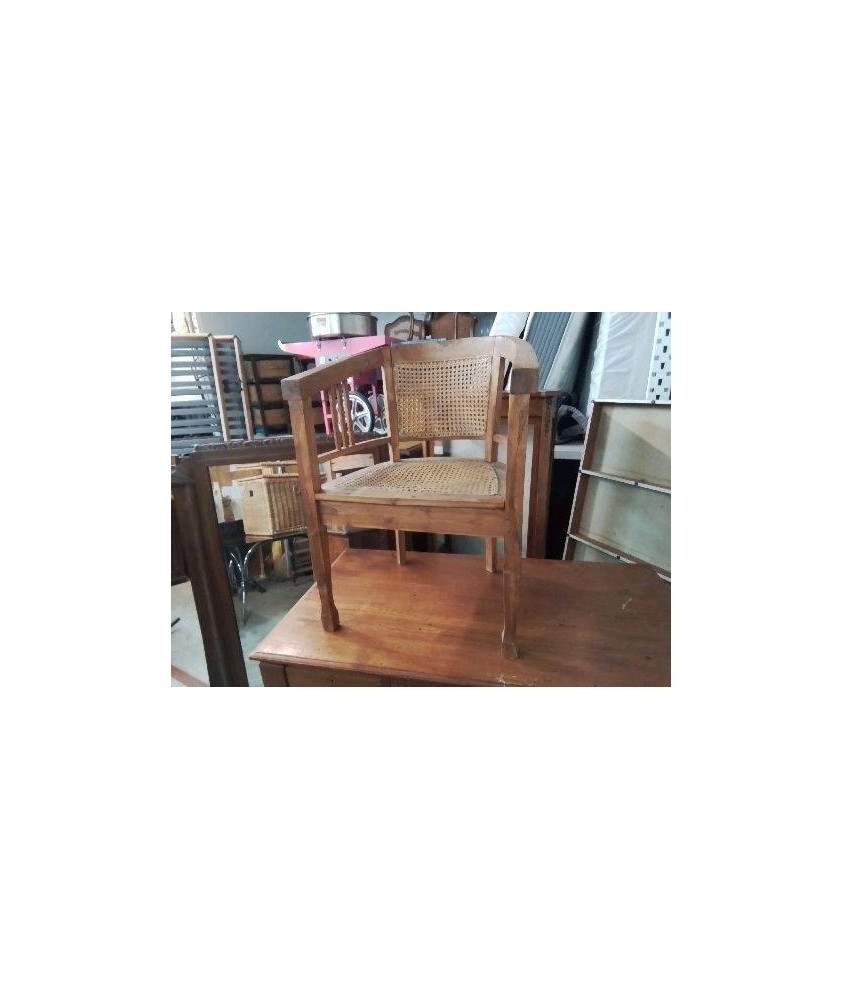 FAUTEUIL STYLE COLONIALE 