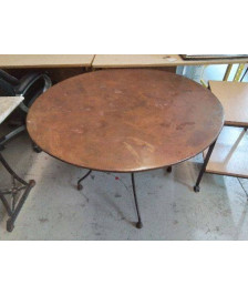 TABLE DE JARDIN EN FER 