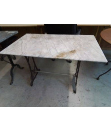 TABLE BISTROT EN MARBRE