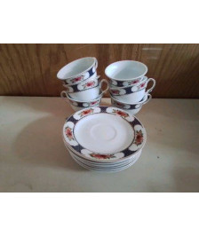 LOT DE 6 TASSES A CAFÉ AVEC SOUCOUPE 