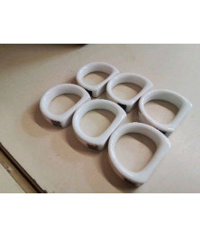 LOT DE 6 RONDS DE SERVIETTES EN PORCELAINE 
