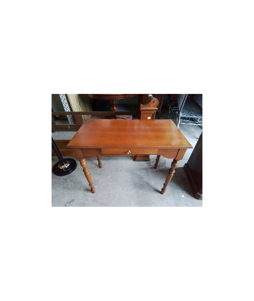 PETIT BUREAU 