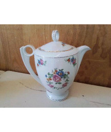 THÉIÈRE EN PORCELAINE 