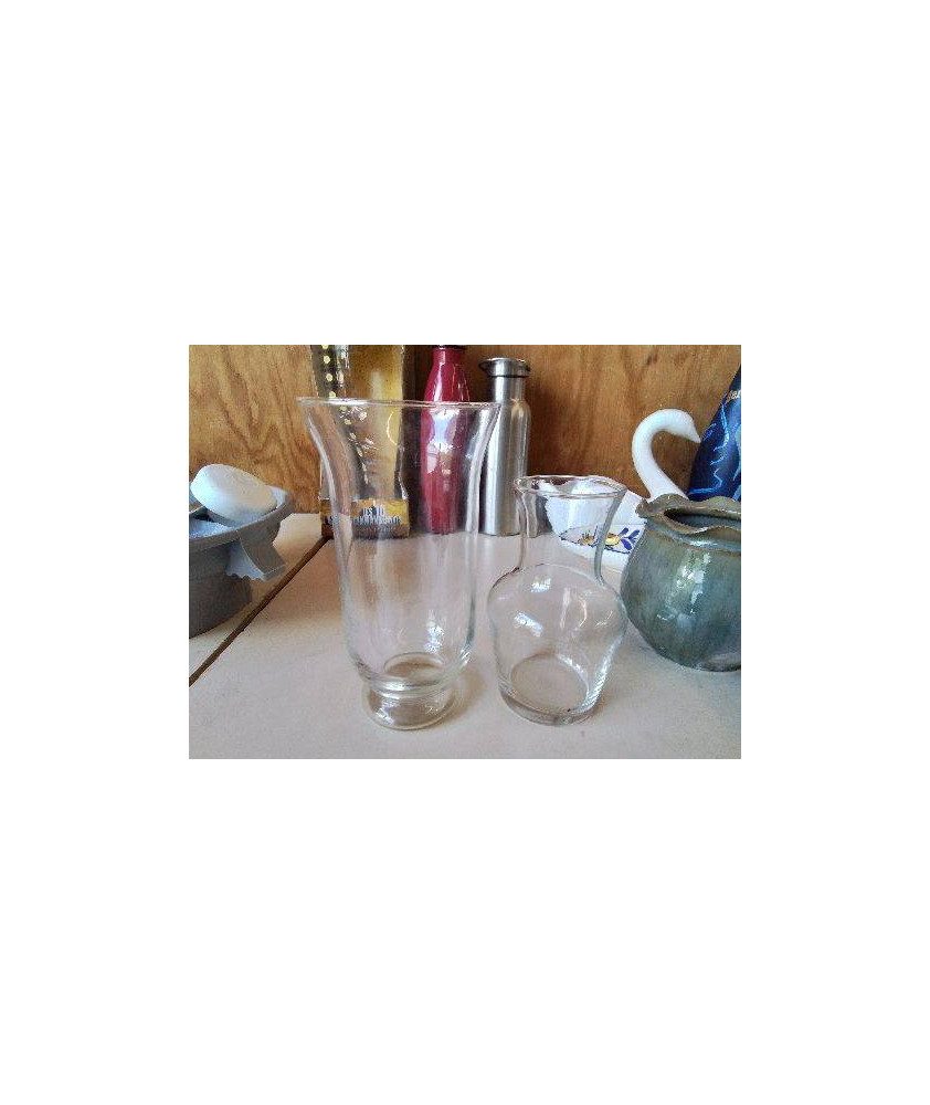 PETIT VASE EN VERRE 