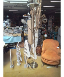 LAMPE SUR PIED