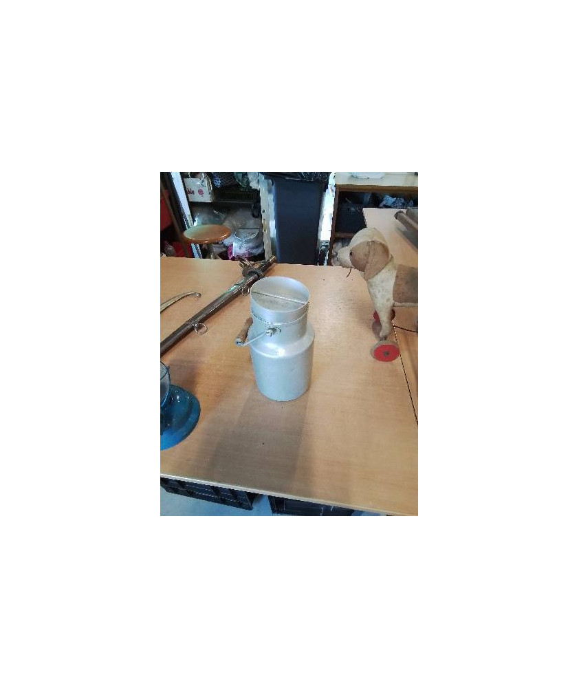 POT A LAIT MÉTAL 