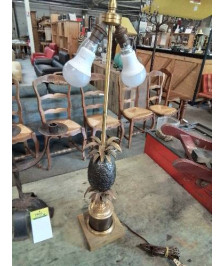 LAMPE MÉTAL ANANAS DANS LE GOUT DE LA MAISON CHARLES ANNÉES 70