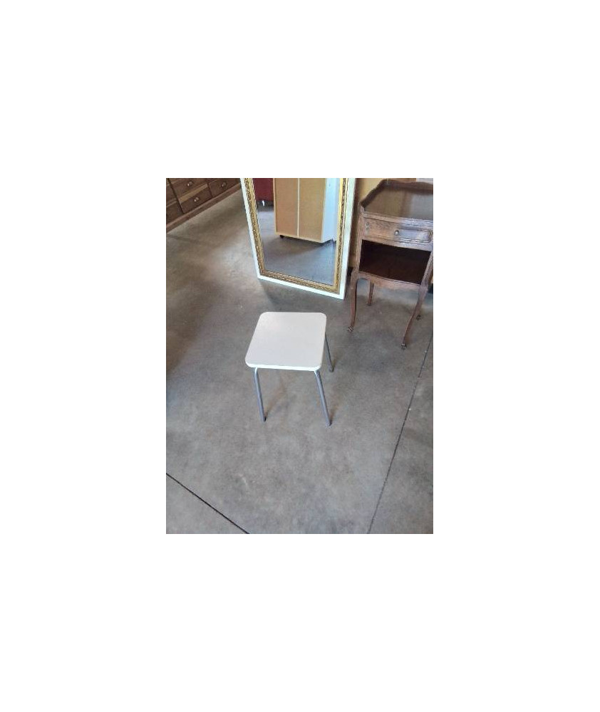 TABOURET CARRÉ BLANC PIEDS METAL CHROMÉ 