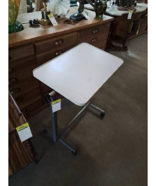 TABLE DE LIT RÉGLABLE INVACARE