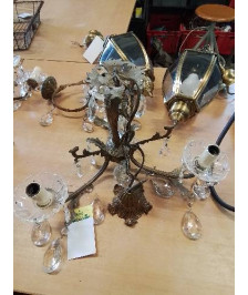 LUSTRE MÉTAL DORÉ A PENDELOQUES 3 FEUX 