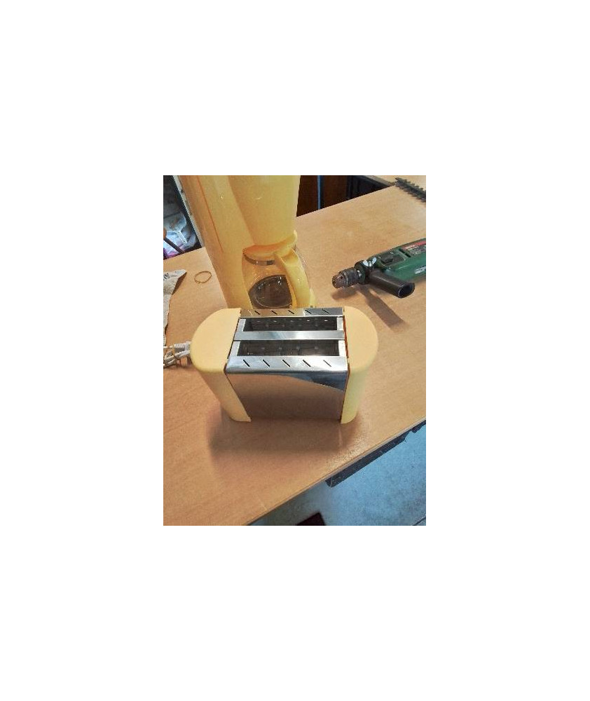 GRILLE PAIN INOX JAUNE