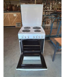 CUISINIÈRE ÉLECTRIQUE 4 FEUX INDESIT 
