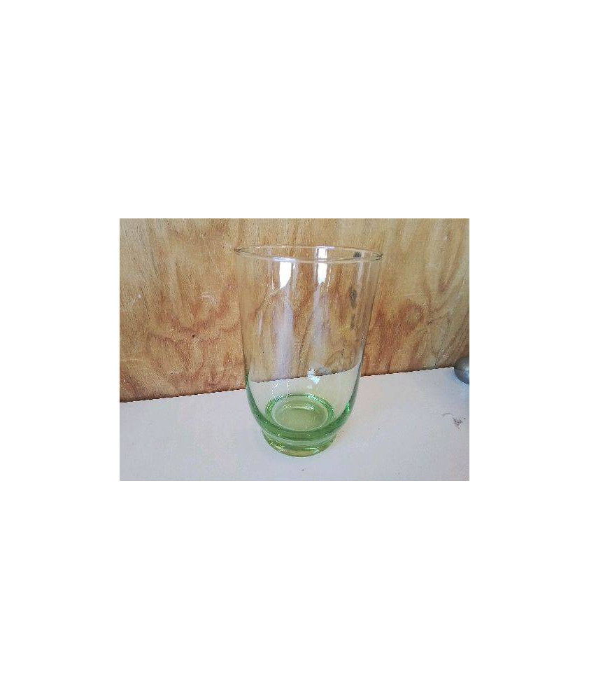 VASE EN VERRE