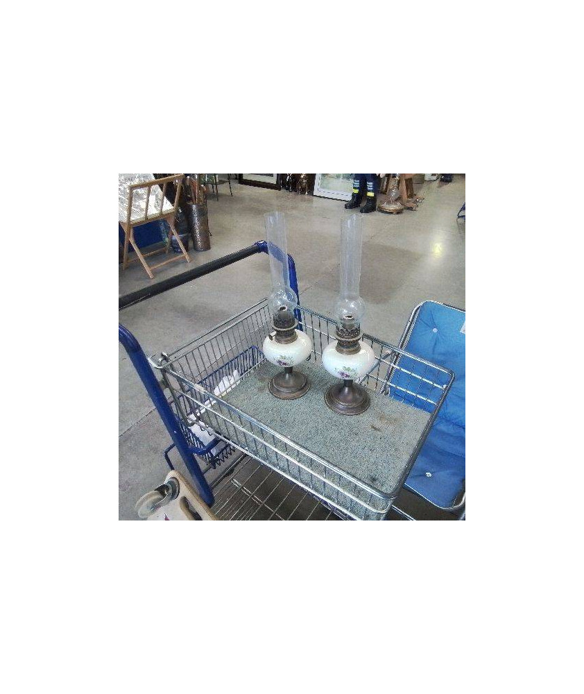 LAMPE A PETROLE